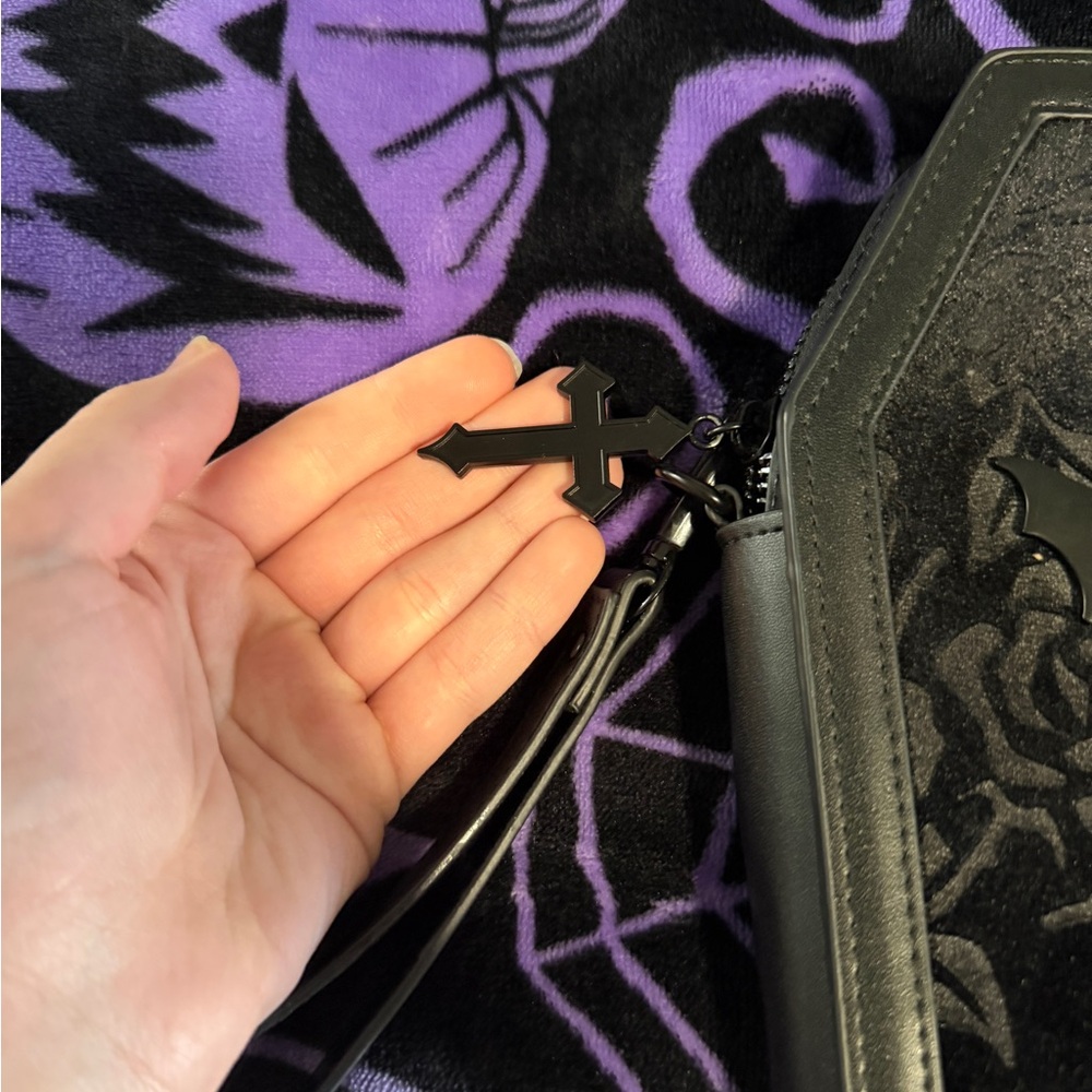 Killstar Gothic Black Coffin wallet wristlet - Picture 5 of 8
